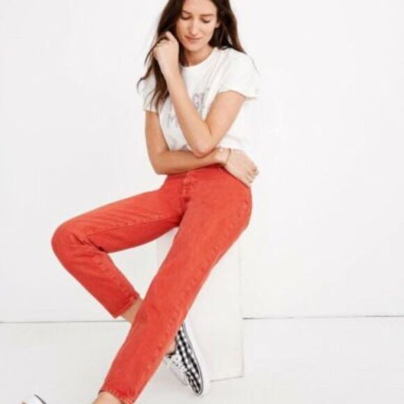 MADEWELL The Mom Jean Garment Dyed Edition in Enamel Red Women Size 27 - Picture 2 of 11